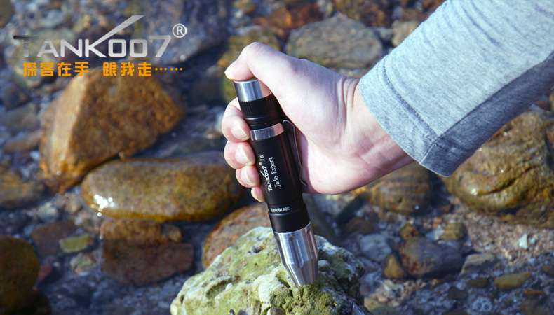 新手收藏家必用珠寶玉石鑒定工具——TANK007照玉手電筒！